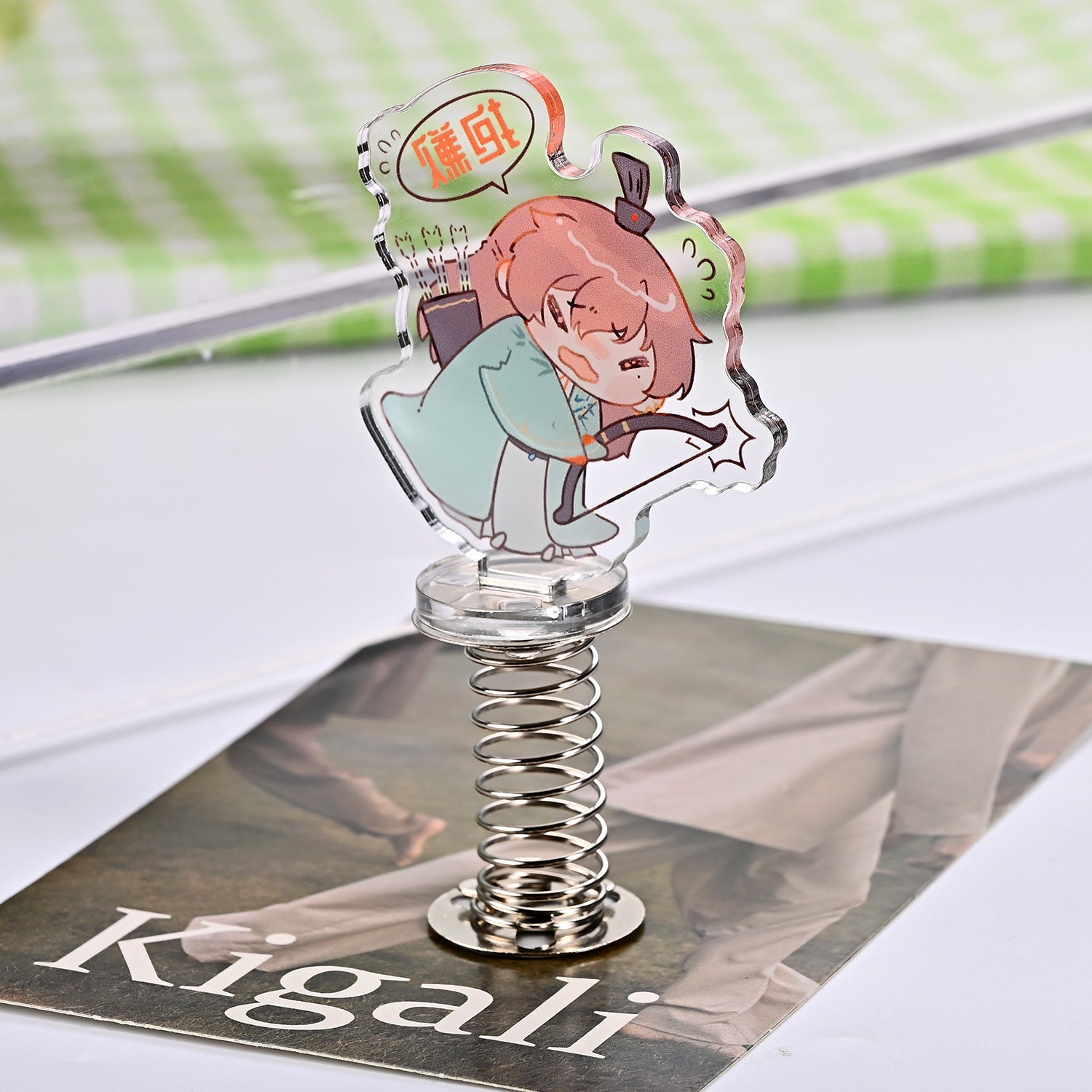 standee shaker