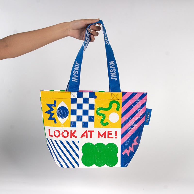 white reusable bags